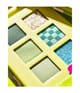 essence Positive Vibes Only Lidschatten Palette 3.9 g 4059729395566 detail-shot_de