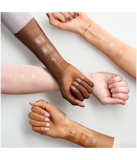 essence MAGIC FILTER Primer 14 ml 4059729421609 detailShot