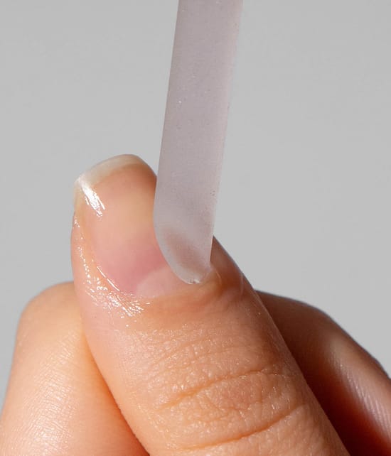 Produktbild 3 von 6, gitti Exfoliating Cuticle Gel Nagelserum