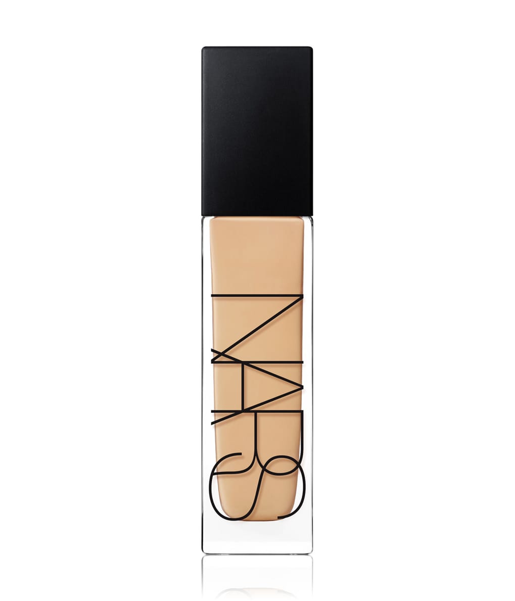 NARS Natural Radiant Flüssige Foundation 30 ml 607845066088 base-shot_de