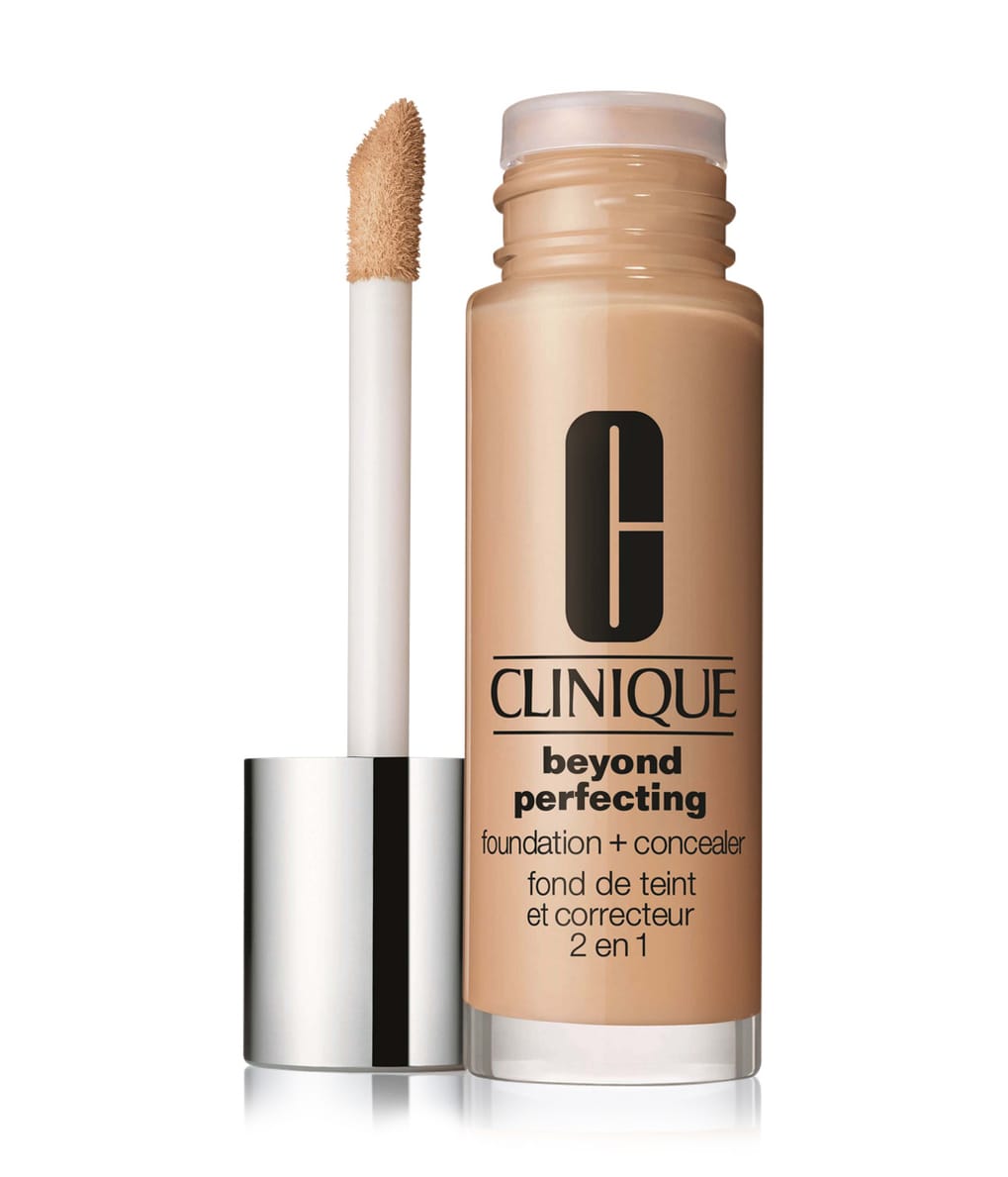 CLINIQUE Beyond Perfecting Flüssige Foundation 30 ml 020714711894 base-shot_de