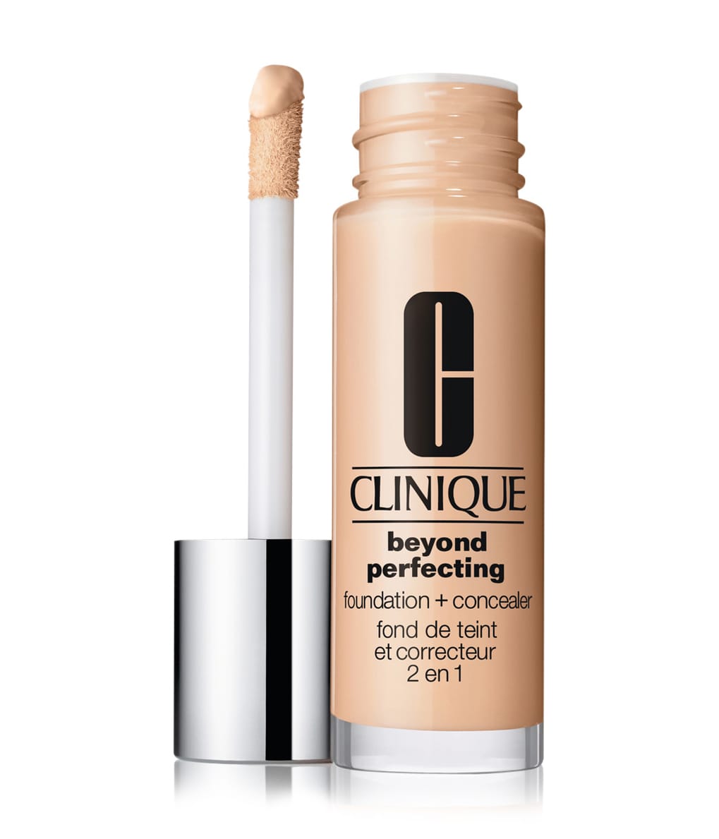 CLINIQUE Beyond Perfecting Flüssige Foundation 30 ml 020714711856 base-shot_de