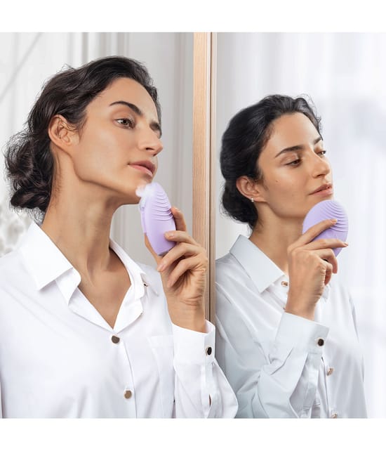 FOREO LUNA™ 4 Gesichtsbürste 1 Stk 7350120791252 visual3-shot_de