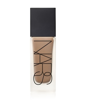 NARS All Day Luminous Weightless Flüssige Foundation  Macao