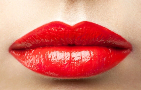 Lipliner richtig schminken für volle Lippen - 10 Tipps und Tricks