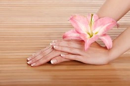 Mit einem Nagelset zu schönen Nägeln Mit einem Nagelset zu schönen Nägeln