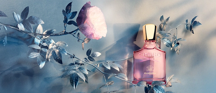 CREED Eladaria Flakon und Rosen