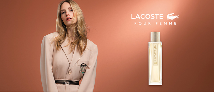 Model und Lacoste Parfum Flakon