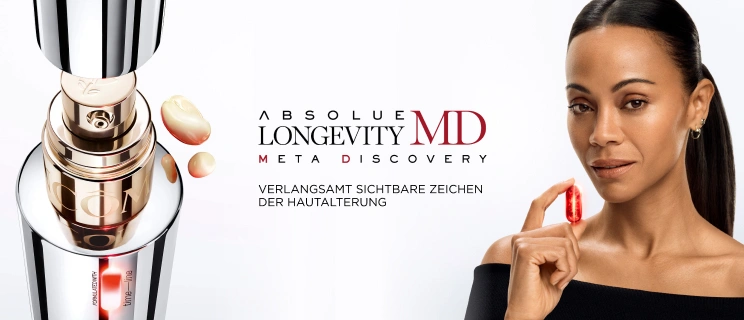 Zoe Saldaña mit Absolue Longevity Gesichtscreme
