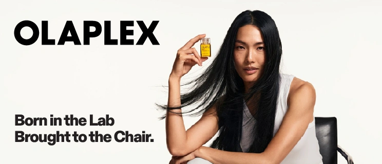 Model, Slogan und Olaplex Haaröl