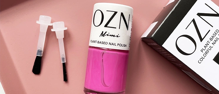 OZN X BAREMINDS Pflanzenbasierter Nagellack – Vegan, 22+free, Mit Zwei Pinseln, Made In Germany, Hohe Deckkraft