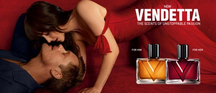 Valentino New Born in Roma Purple Melancholia Flakons und Models