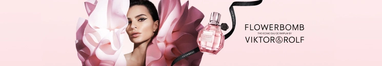 Frau und Viktor & Rolf Flowerbomb Parfum
