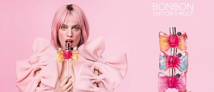 Viktor & Rolf Parfum Flakon und Model